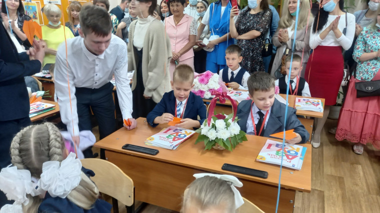 Акция "Самолетик будущего".